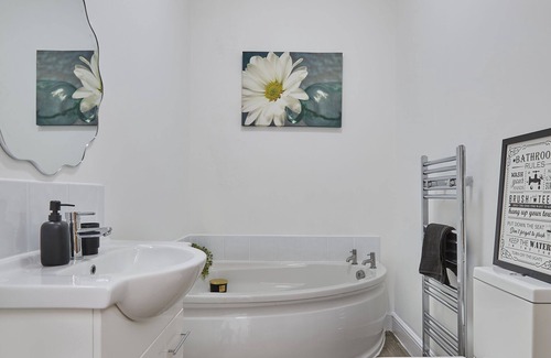 Barnsley Apartment | Hayy Apartments Stylish & Central Stays in Barnsle