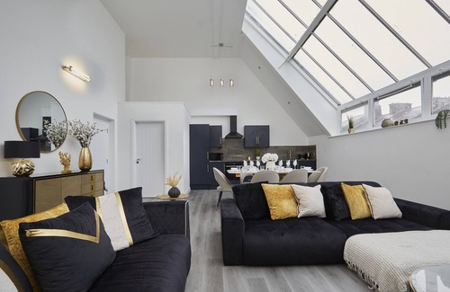 Bradford House | Hayy Exclusive Townhouse