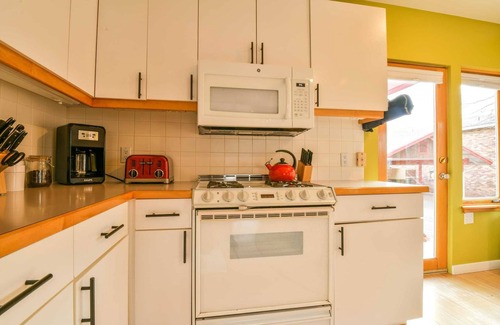 Moab Apartment | Hazel @ Stella Ruby Cottages - Steps to Downtown