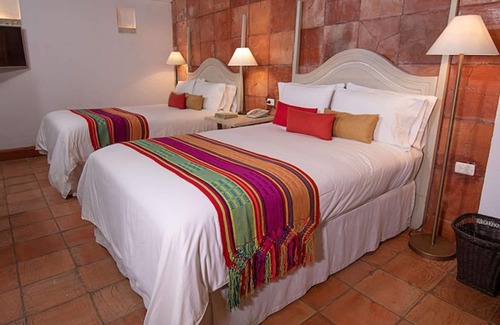 Cartagena Walled City Cabin | Hb-2qf Boutique Hotel Room With Jacuzzi Air Conditioning And Wifi