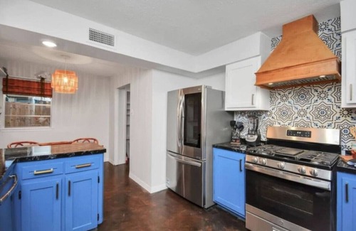 Westbury House | HB- Chic 4BR Retreat Tulum Style Pool & Jacuzzi