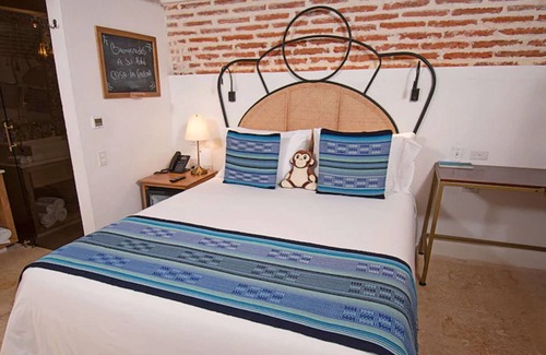 Centro Cabin | Hcf-f Boutique Hotel Room In The Historic Center With Pool And Wifi