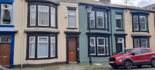 Hartlepool House | Headland - House - Sleeps5 - Pet Friendly - Garden
