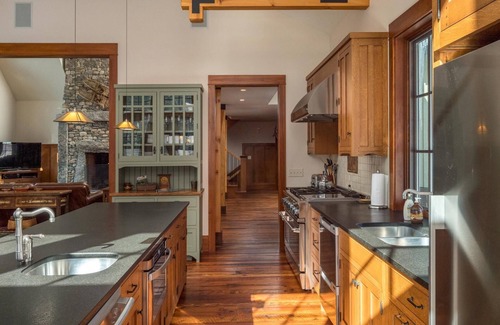 Sunday River Area Villa | Headwall at The Peaks- Spectacular Custom Mountain Retreat