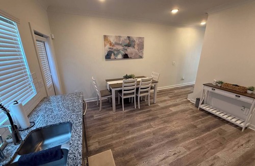 Atlanta House | Heart of ATL: 3 Bedrooms, 3.5 Bathrooms, Basement in Gated Community with Garage