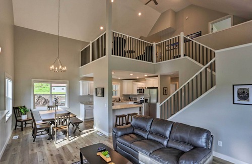 Hill City House | Heart of Black Hills Home by Mickelson Trail!