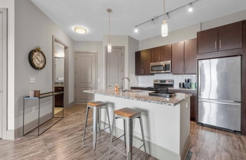Italian Village Apartment | Heart of Downtown Columbus | Short North area