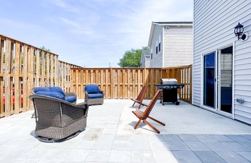 Wilmington House | Heart of Downtown- pet-friendly ILM retreat!