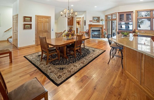 Fish Creek House | Heart of Fish Creek!- Newer Construction - 4BR, 4.5BA Condo-Sleeps 8-10