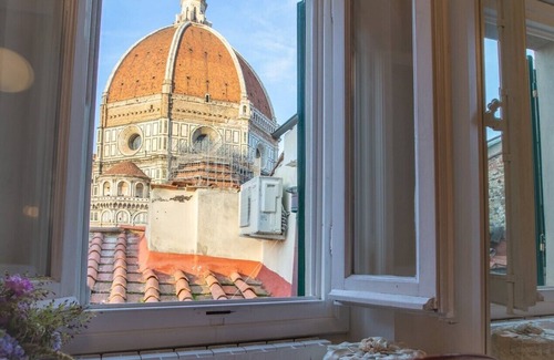 Duomo Apartment | Heart of Florence!Penthouse with Terrace,Lift,breathtaking Views,near the Duomo
