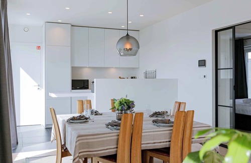 Heilig Kerst Apartment | Heart of Ghent: Stylish with Terrace & Parking