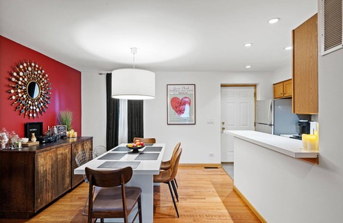 Chicago House | Heart Of Humboldt Park- Near IMD/Logan Square/Bucktown/Downtown Chicago