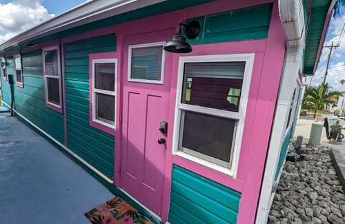 Matlacha House | Heart of Matlacha Studio-remodeled! NEW