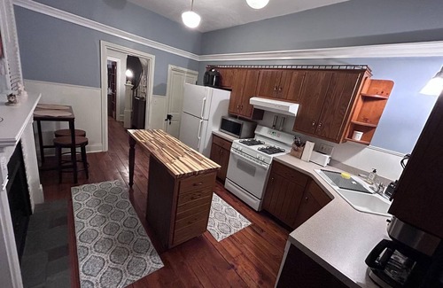 Harrisburg - Hershey House | Heart of Midtown Home on Penn Street, Pet-friendly