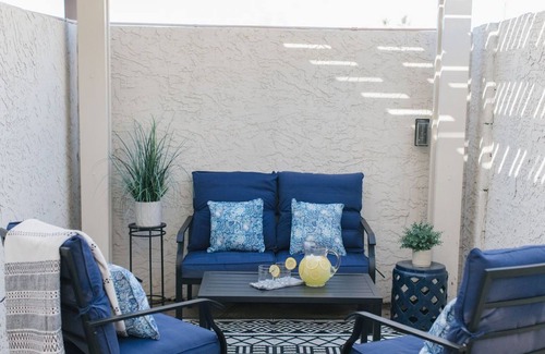 South Scottsdale House | Heart of Old Town - Stylish Townhome - Greenbelt