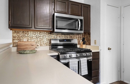 Pflugerville House | Heart of Pflugerville: Charming 4 BR Home w/Grill & Prime Location!