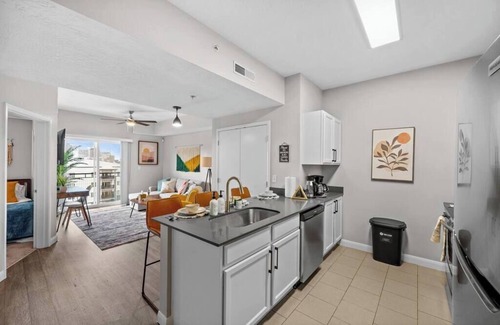 Downtown Salt Lake City Apartment | Heart of SLC! Stocked w/Everything you need!