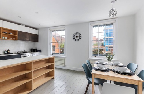 St Albans House | Heart of St Albans City Centre location with free parking