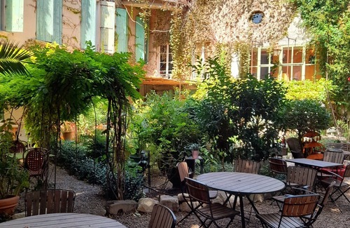Avignon City Centre Apartment | Heart of the city/Chic and warm 100m2/1 BR