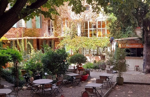 Avignon City Centre Apartment | Heart of the city/Chic and warm 100m2/1 BR