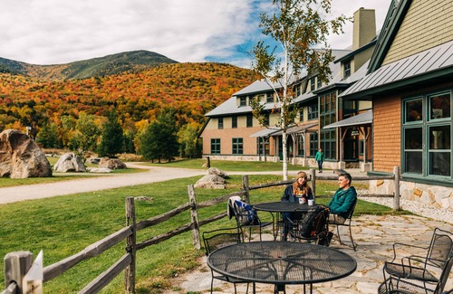 Bretton Woods Condo | Heart of the Presidential Range! Hiker Breakfast, Shared Bath, Trail Access