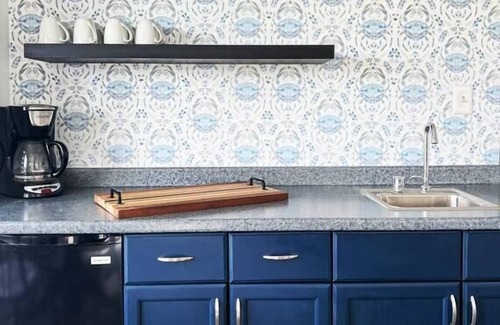 Tilghman House | Heart of Tilghman Island | Pet Friendly | Perfect for Weddings Guests & Families