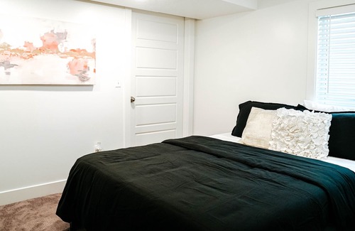 Vineyard House | Heart of Utah County near BYU, UVU, and Sundance