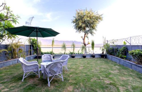 Haridwar Villa | Heartland- Ganga Villa with Jacuzzi and private lift