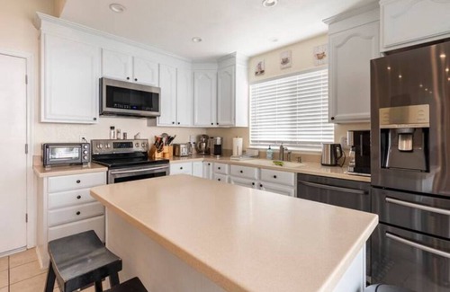 Sacramento House | Heartwarming CozyHouse3Bedrooms2Bath