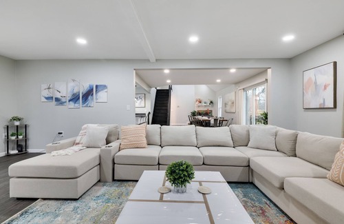 Long Pond House | Heated Indoor Pool! MODERN 6BD/5BA HOUSE!