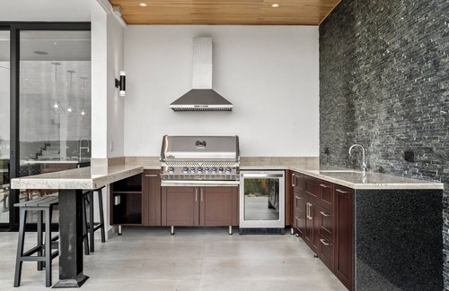 Coco House | Heated Pool - 4 King Bedrooms w/Smart TVs - BBQ