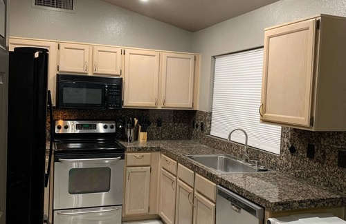 East Mesa House | Heated pool! A coastal cottage in the desert! Three week maximum per stay.