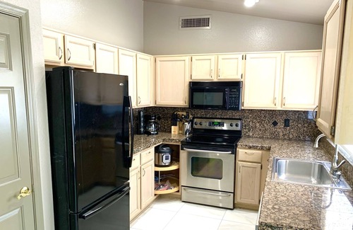 East Mesa House | Heated pool! A coastal cottage in the desert! Three week maximum per stay.