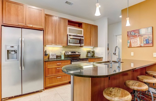 Historic Downtown Savannah House | Heated Pool Access Flex Cancelation