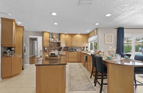 Culbreath Isles House | Heated Pool and Arcade! South Tampa Quiet Bliss