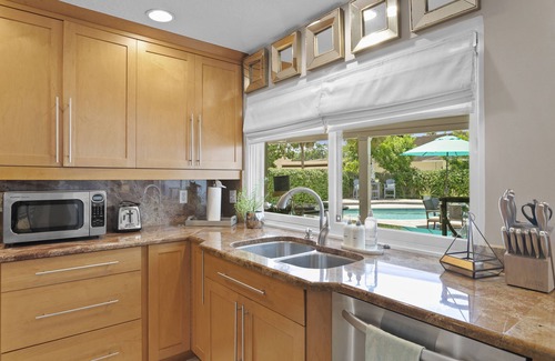 Culbreath Isles House | Heated Pool and Arcade! South Tampa Quiet Bliss