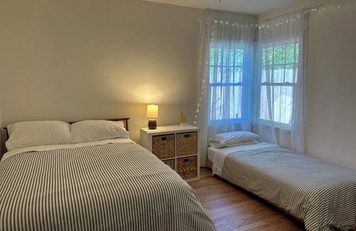 Petaluma House | Heated Pool and hot tub! Charming Home walking distance to downtown Petaluma.