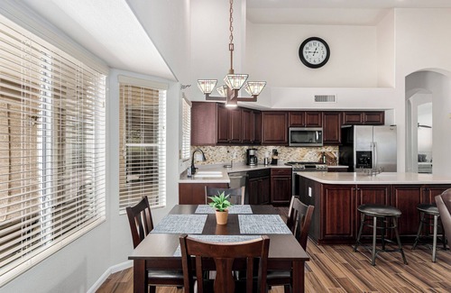 Arrowhead Ranch House | Heated Pool and Spa Spacious 4-bedroom home in Glendale, AZ