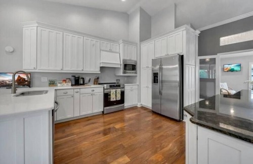 Palm River Estates House | Heated Pool, Arcade, <10 min Beach ~ 25 min to RSW