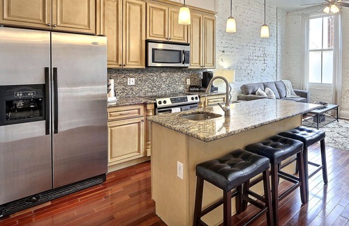 Historic District - North Condo | Heated Pool, Broughton Street Rental