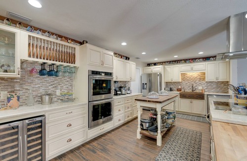 Port Charlotte - Charlotte Harbor House | Heated Pool + Chef's Kitchen: Port Charlotte Home!