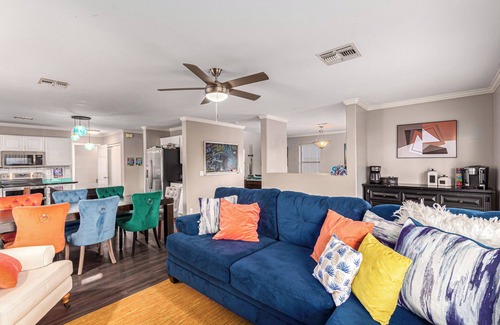 Peoria House | Heated Pool, Great Location Location Location!