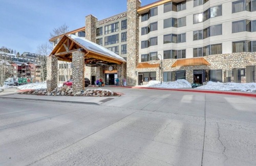 Crested Butte Apartment | Heated pool & hot tub. Walk to ski-lifts. Base area location.