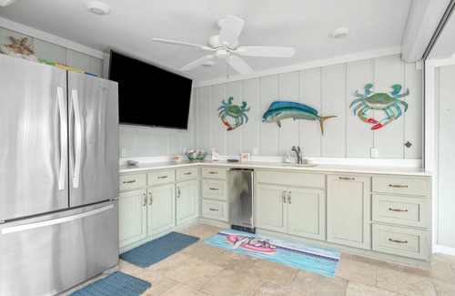 Key Allegro House | Heated Pool, Hot Tub, Kayaks, Fishing, 5BR Waterfront Home in Key Allegro