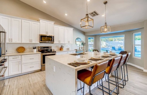 La Paz At Desert Springs House | Heated Pool, Hot Tub, Mini-Golf, Gazebo with Bar & Grill