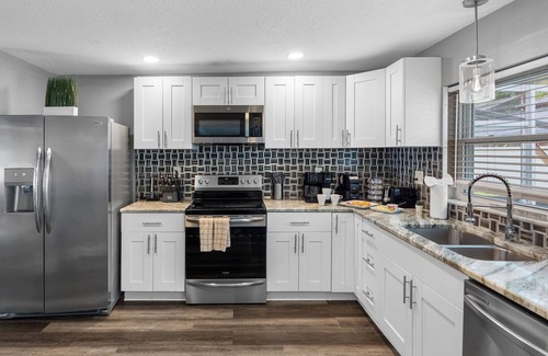 Seminole House | Heated Pool House Only 5 Minutes to Gulf Beaches!