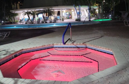 Fort Lauderdale Condo | Heated pool, jacuzzi, cedar saunas, BBQs, billiard/shuffleboard table, darts