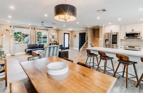 South Scottsdale Villa | Heated Pool & Jacuzzi