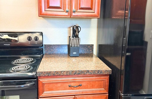 Pebble Beach House | !HEATED POOL/LANAI-BBQ-CANAL WATERFRONT-NEAR BEACH/GOLF/PARK/TENNIS/RESTAURANTS!