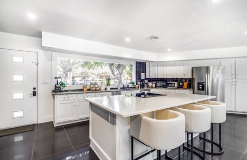 Castle Hills House | Heated Pool + Outdoor Theater | Sleeps 16 w/Games